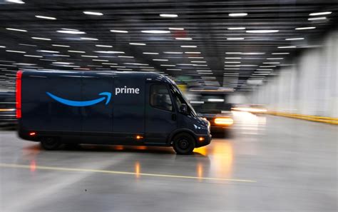 Amazon drivers say toilet breaks were replaced by pee bottles, Shewee, dog waste bags